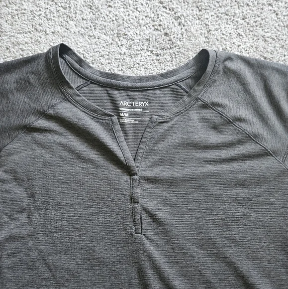 Arc'teryx Gray Long Sleeve Tee Relaxed Fit - Picture 4 of 4